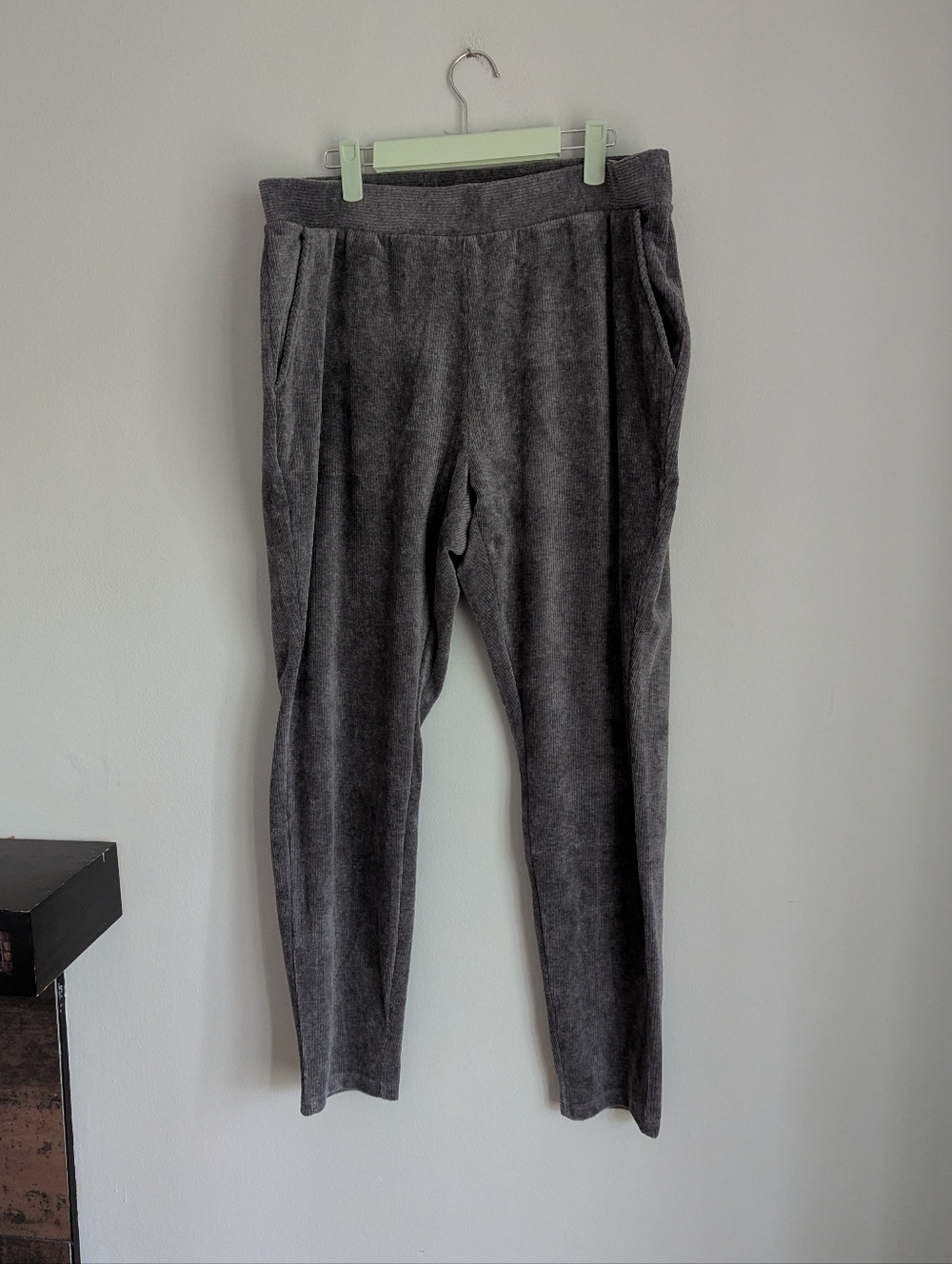 Lands End Women's 1X Gray Sport Knit High-Rise Corduroy Pull On Legging Pants
